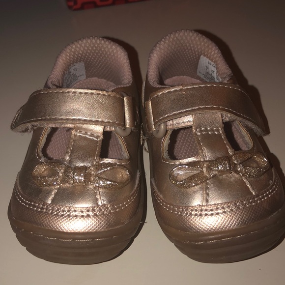stride rite rose gold